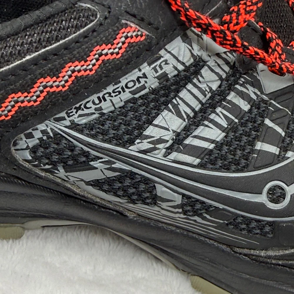 Saucony Excursion TR12 GTX Womens 10‎ Black Red Gore-Tex Trail Running S10453-1